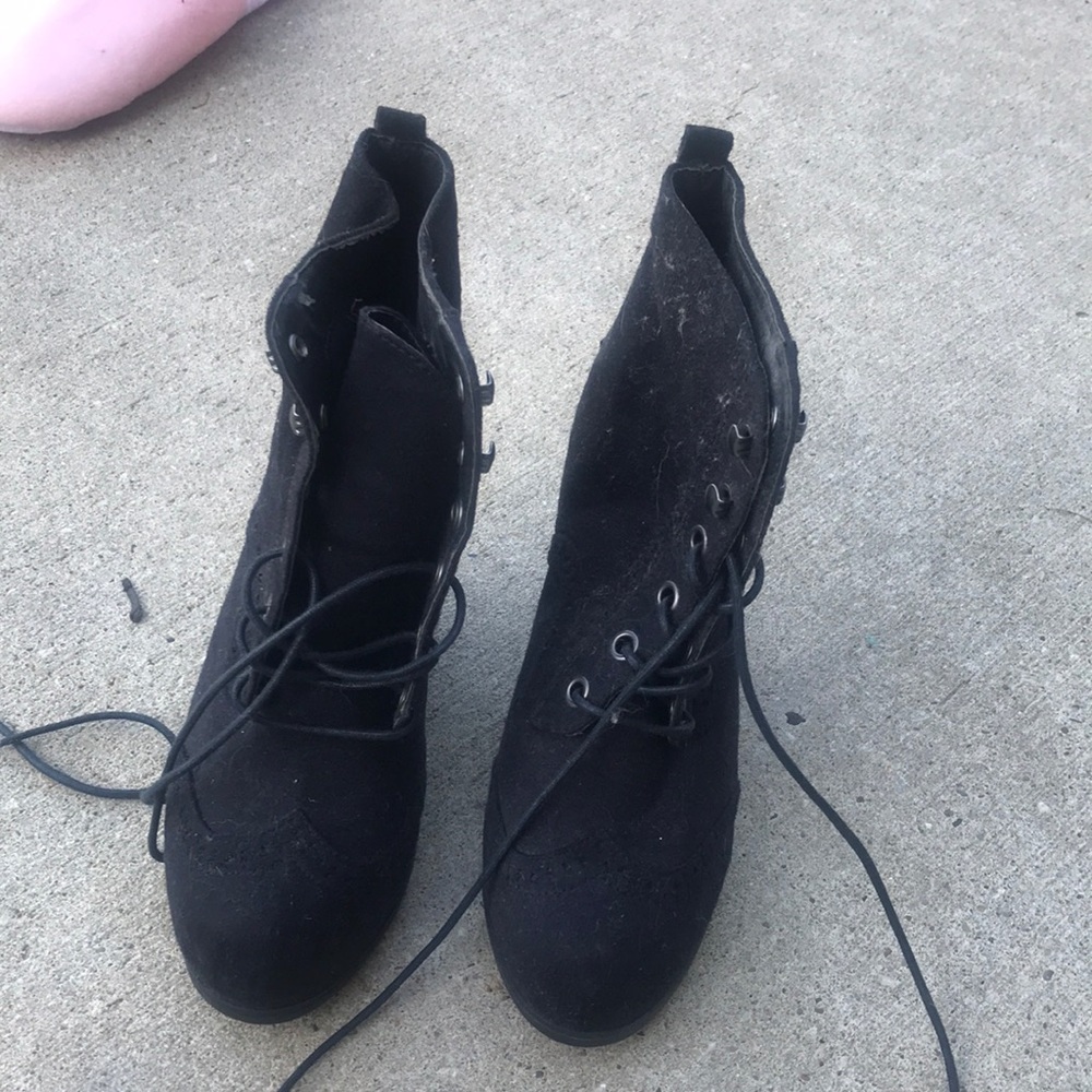 Wedge boots